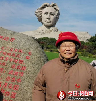 焦裕祿旗幟永不落671.png