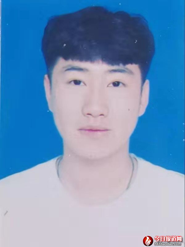 姜碩.jpg