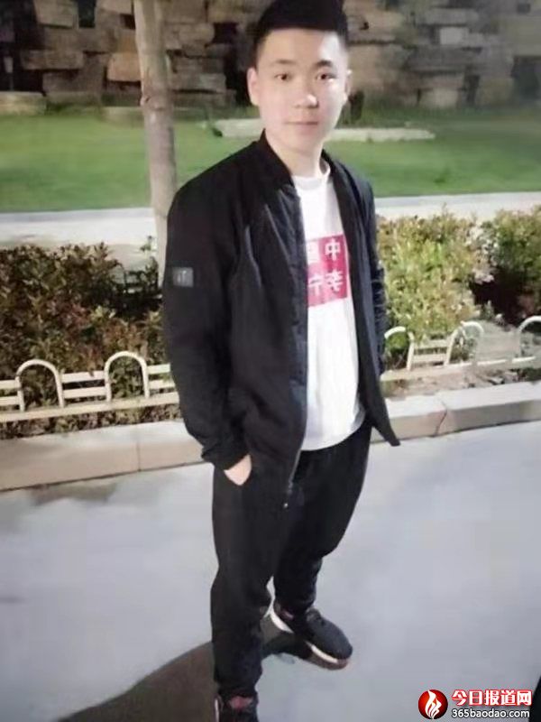 李金龍.jpg