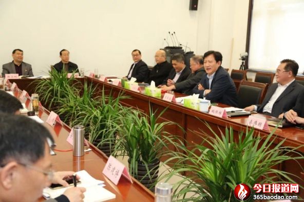 20200530濟(jì)南市委政法委以“三比三爭”活動推動政法工作高質(zhì)量發(fā)展(終稿)(3)398_副本.jpg